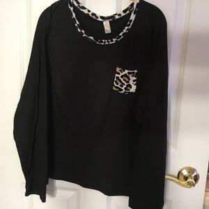 NWT. Flora Nikrooz Soft Pajama Top L/S Size XL